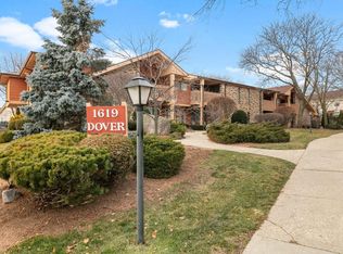 1619 Dover Dr UNIT 3, Waukesha, WI 53186