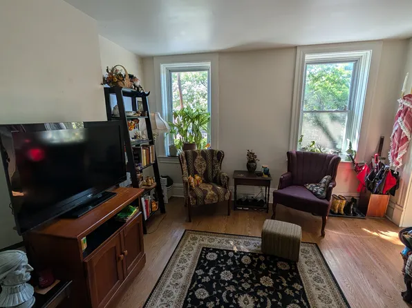 225 Amber St #2, Pittsburgh, PA 15206