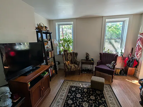 225 Amber St #2 Photo 1