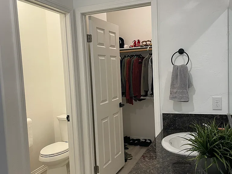 713 Salazar Ave — Photo 10