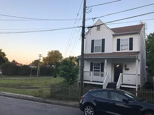 2508 Porter St Photo 1