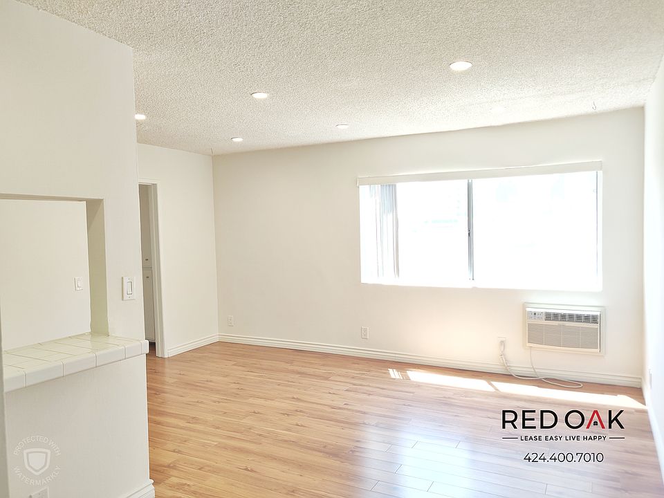 1st image of 1939 Argyle Ave APT 40
