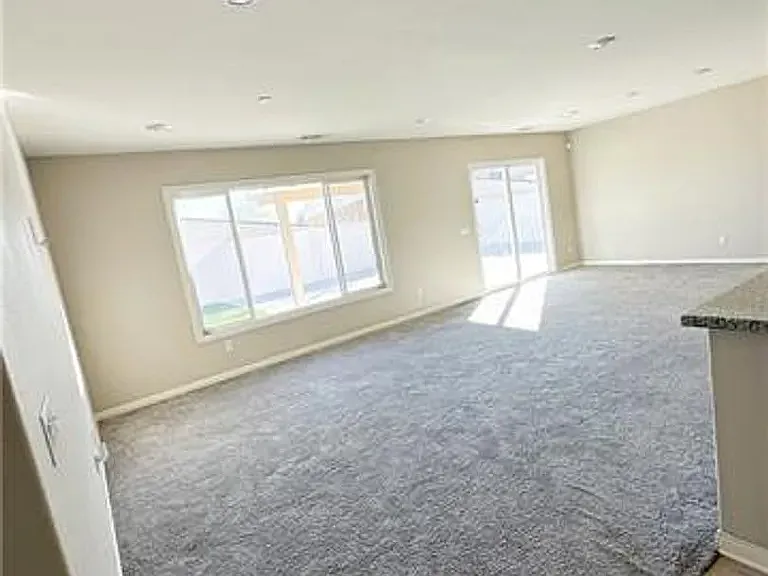2463 Fernwood Ln — Photo 8