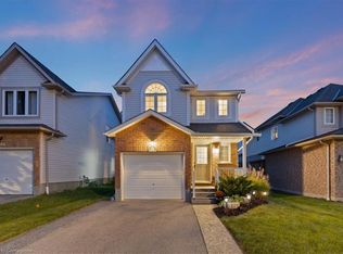 604 Mountain Maple Ave, Waterloo, ON N2V2P4