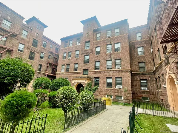 6264 Saunders Street #1A, Rego Park, NY 11374