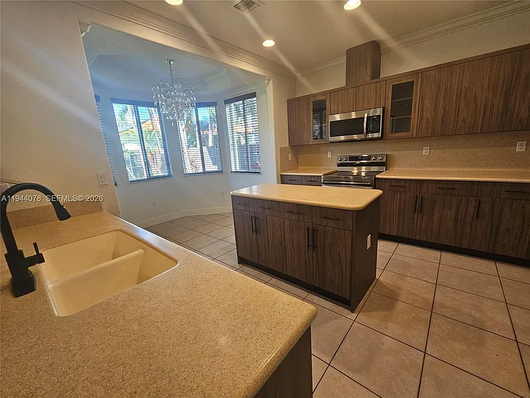 15387 SW 21st Ln — Photo 7