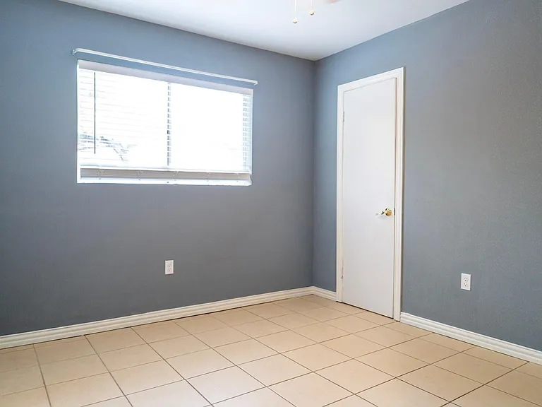 12803 Segrest Dr — Photo 21