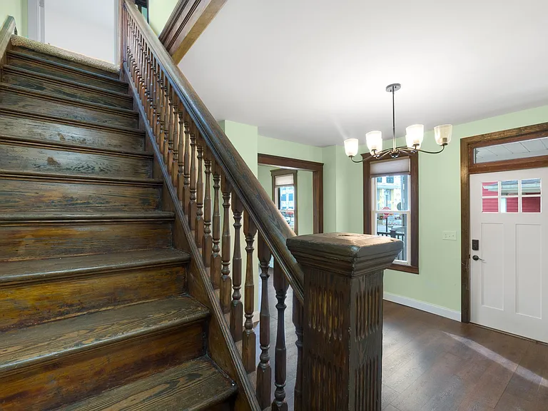 1216 Jackson St — Photo 16