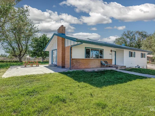 2121 Alameda Dr, Ontario, OR 97914