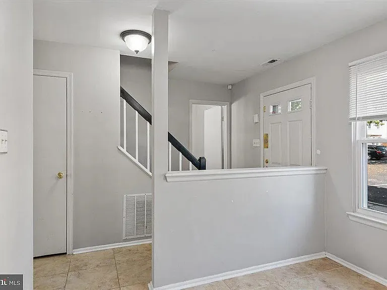 3904 Elberta Ln — Photo 3