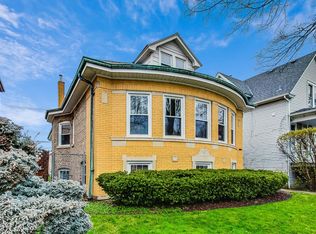 5926 W Dakin St, Chicago, IL 60634