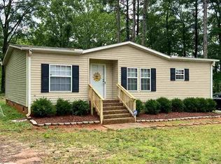 142 Finch Rd, Wellford, SC 29385