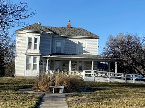 1311 E Eastwood St, Marshall, MO 65340