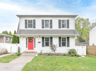 95 Vinton Ave, Cranston, RI 02920