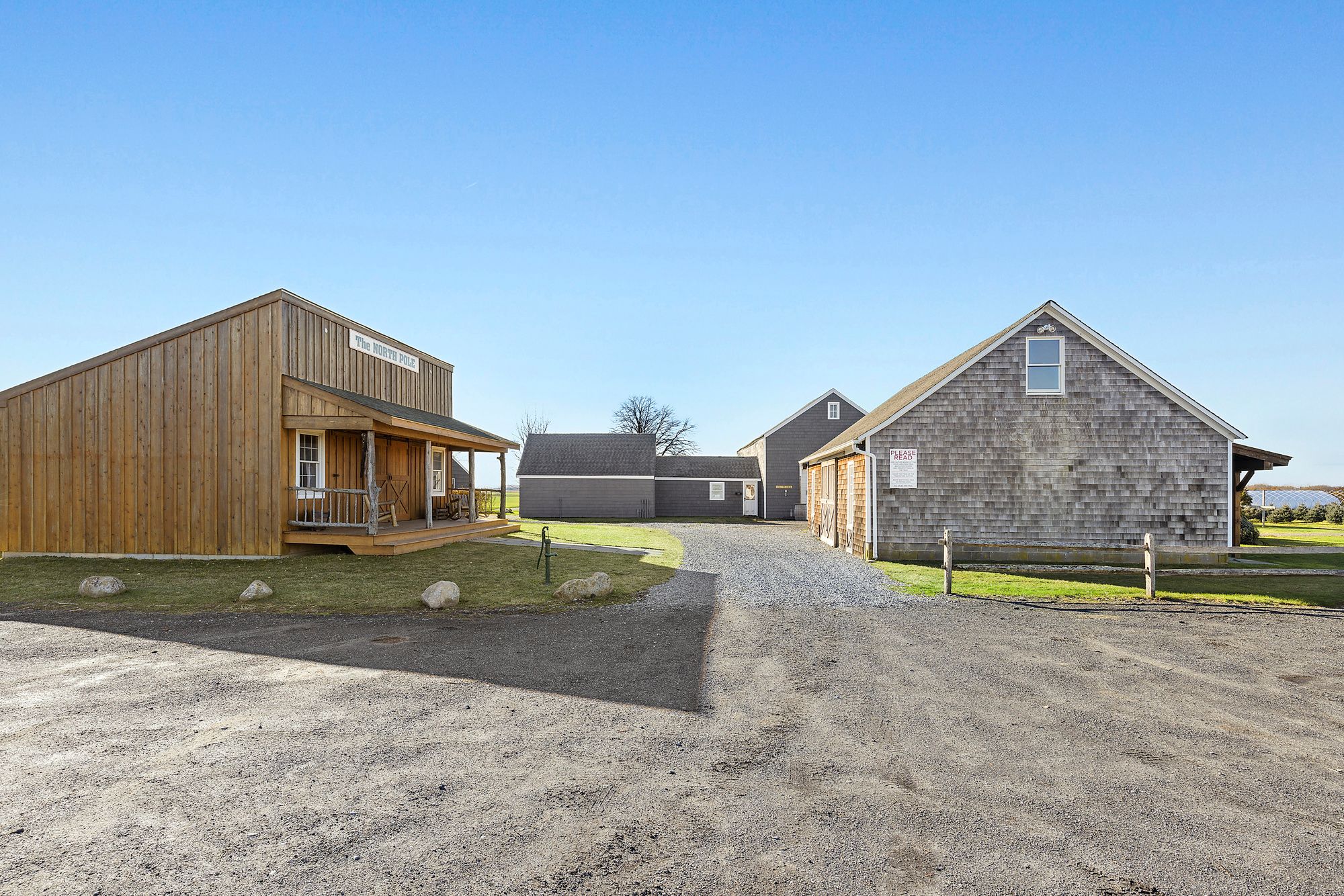 12025 Oregon Rd, Cutchogue, NY 11935 Out East