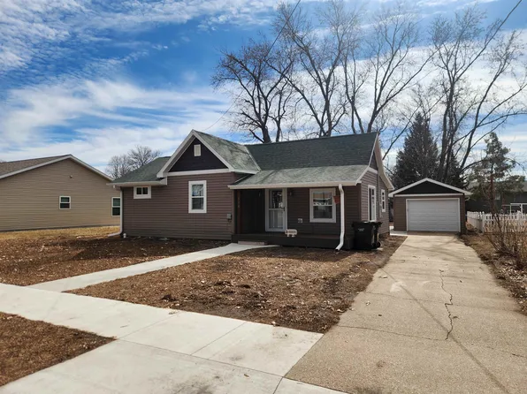 515 Saint Clare Ave, Genoa, NE 68640