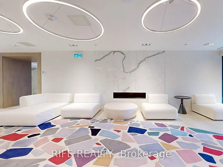 251 Jarvis St #830 — Photo 38