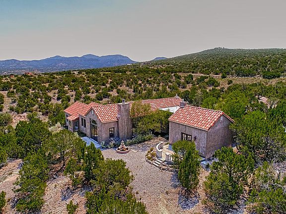 3rd image of 2 Vista De Santa Fe
