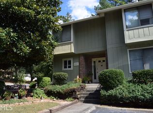 2208 Runnymeade Rdg, Marietta, GA 30067