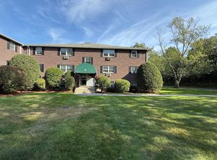 96 Richardson Rd #A22, North Chelmsford, MA 01863