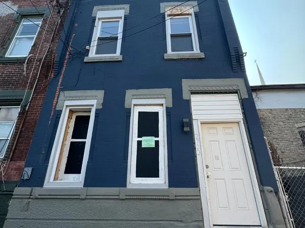 2715 N 12th St, Philadelphia, PA 19133