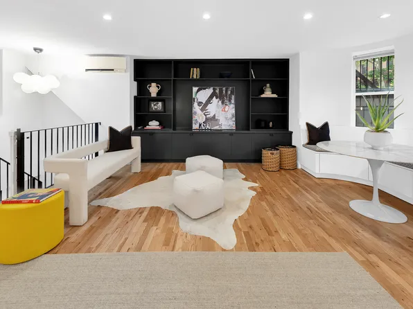 26 South Oxford Street image 3 of 11