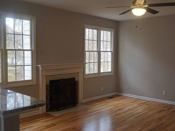 5th image of 1622 Foreman St