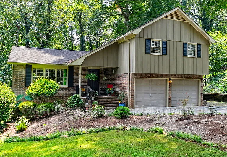 4932 Rock Haven Dr — Photo 3
