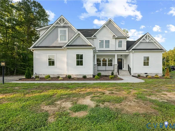 8570 Roden Dr, Mechanicsville, VA 23111