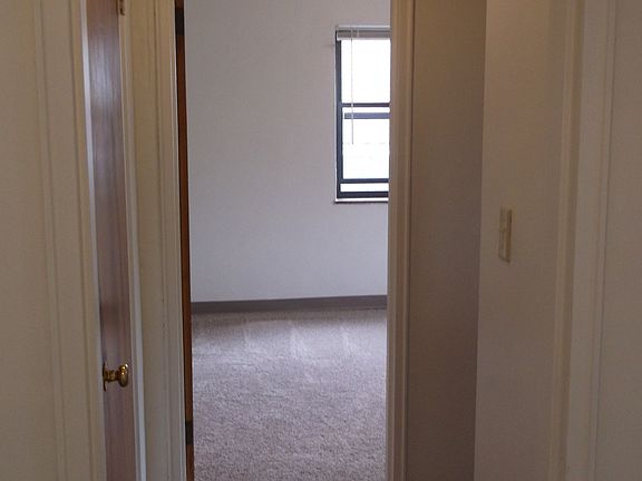 3rd image of 2976 Voelkel Ave APT 12