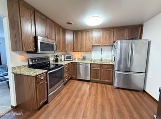815 Duke Dr APT 429, Grand Forks, ND 58201