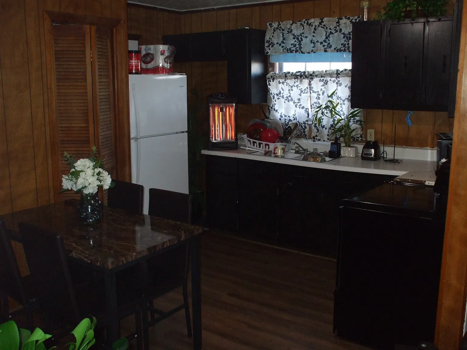 600 Woodford Duplex — Photo 4
