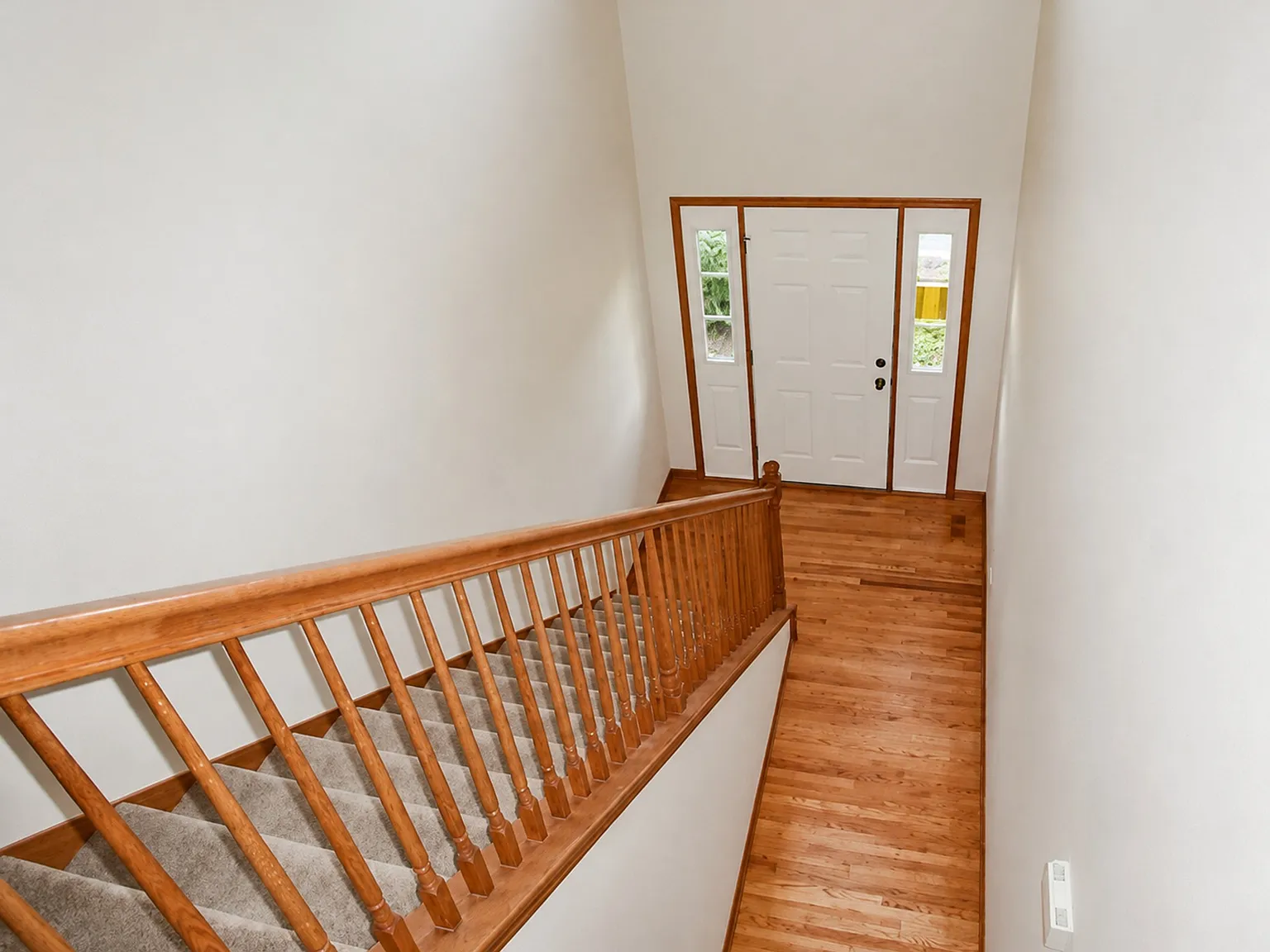 231 Walker Dr — Photo 3