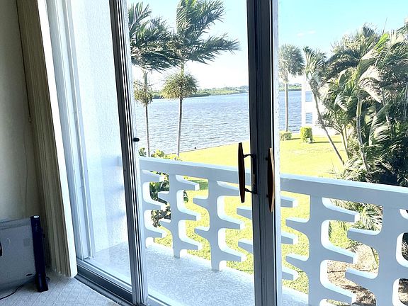 4th image of 2760 S Ocean Blvd APT 201