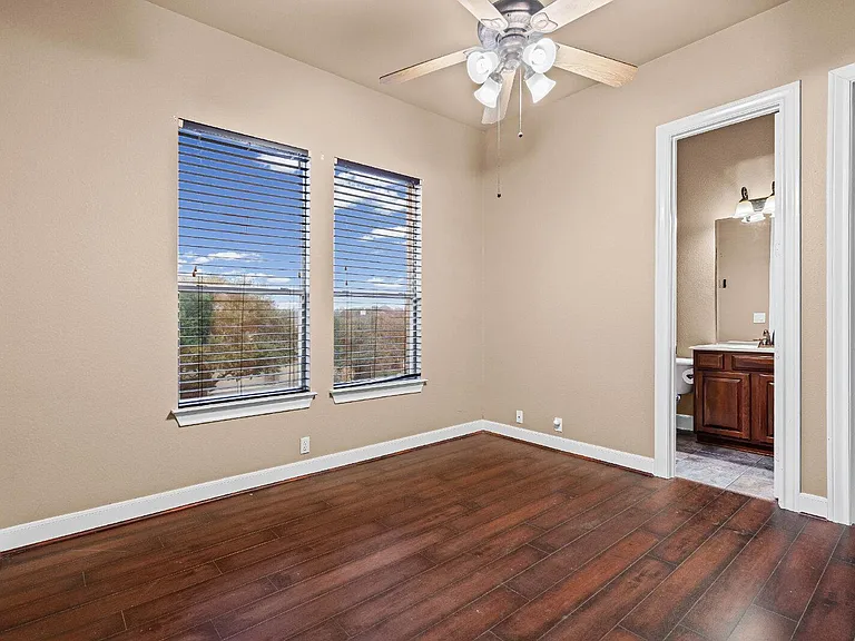334 Blazing Star Dr — Photo 14