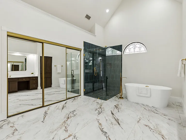 7001 Marchman Way — Photo 21