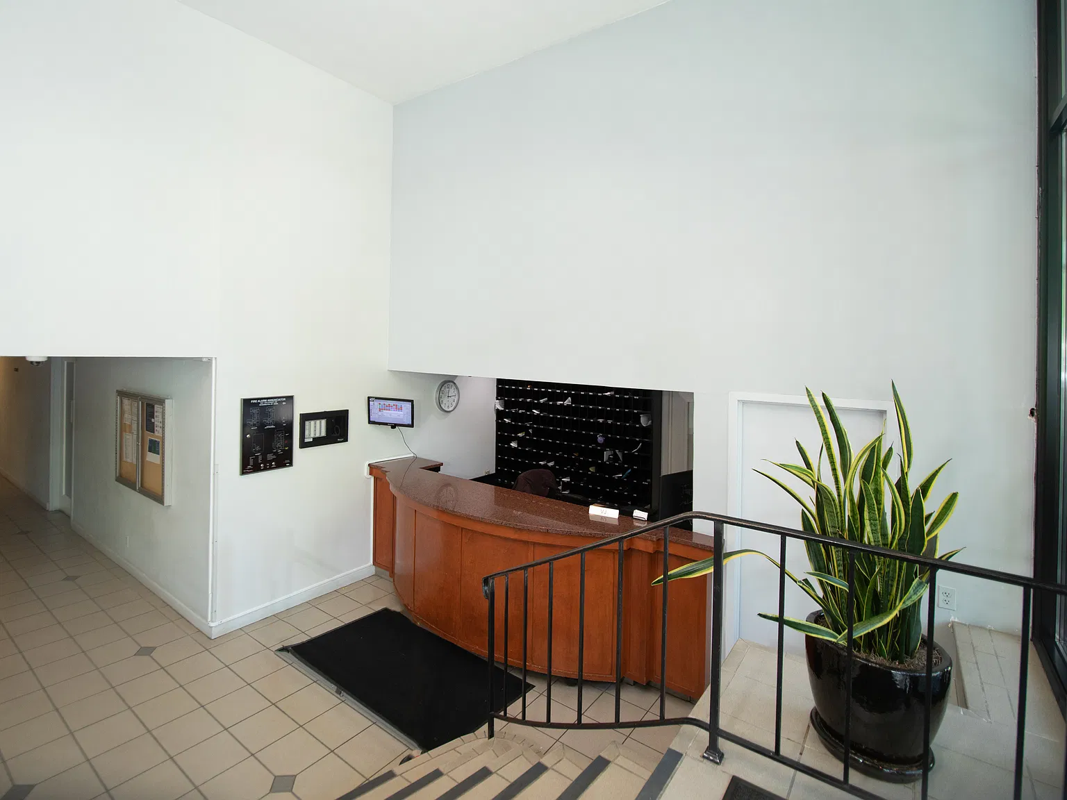 1 bed, 829 sqft, $3,500 — Photo 2