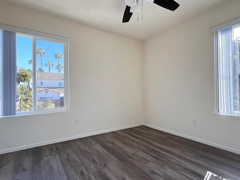 Florida Street Apartments — Photo 9