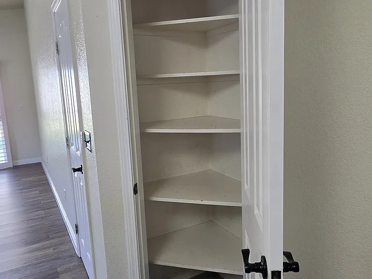 1387 Nicole Ave — Photo 12