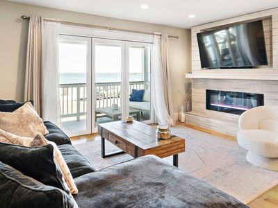 249 Winthrop Shore Dr APT 1, Winthrop, MA, 02152