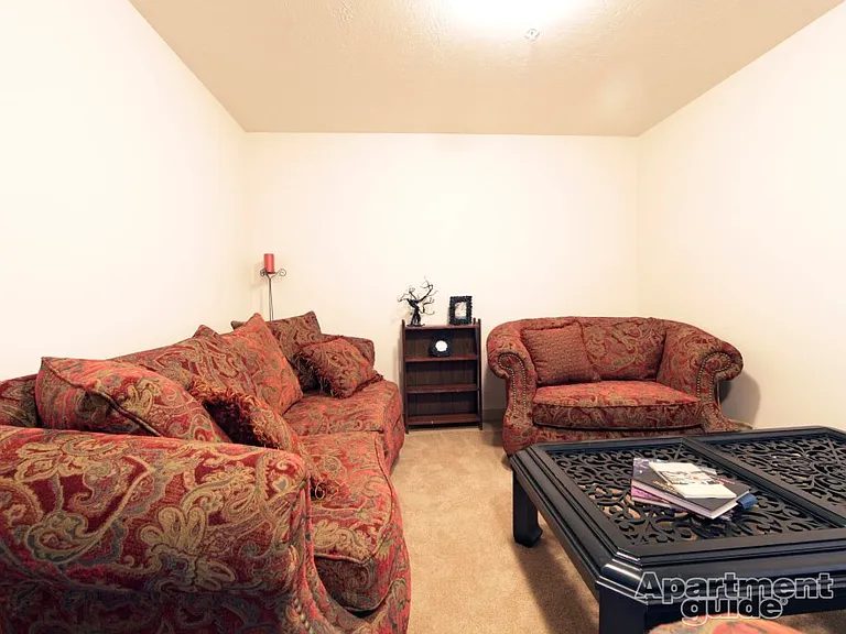 Indigo Pointe Townhomes — Photo 2