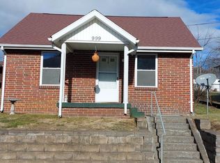 999 Riverside Dr, North Tazewell, VA 24630