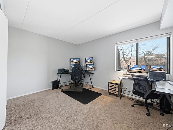 5th image of 5950 Lake Bluff Dr Unit 202