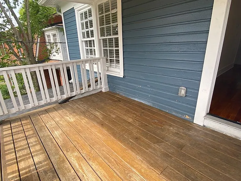 1706 Fayetteville St — Photo 4
