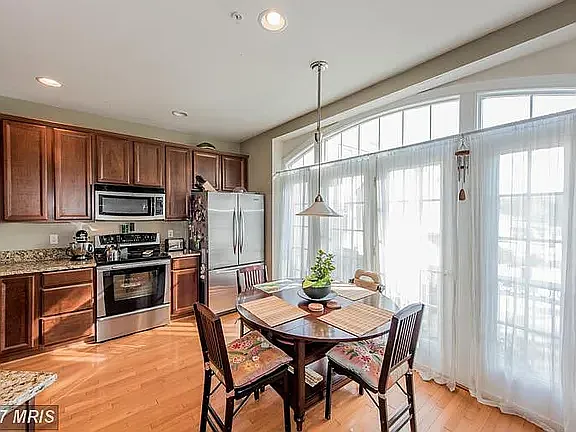 3903 Madison Park Ln — Photo 23