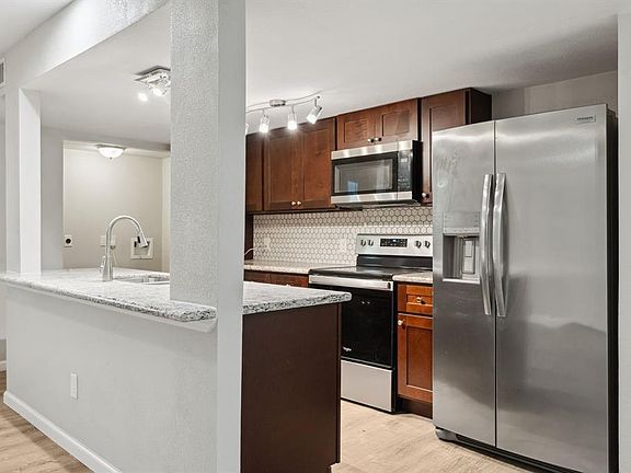 3rd image of 12321 Ormandy St #12321