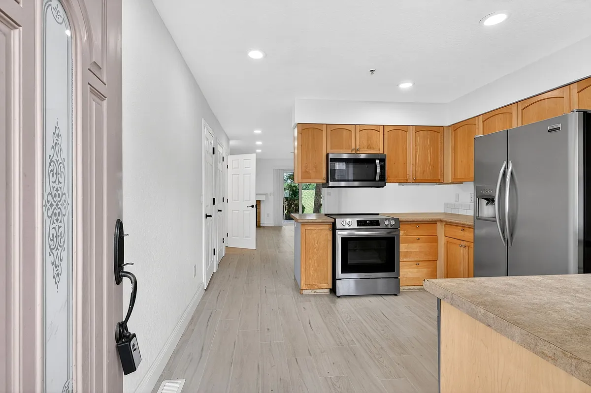 Building Photo - 443 Harris Ln
