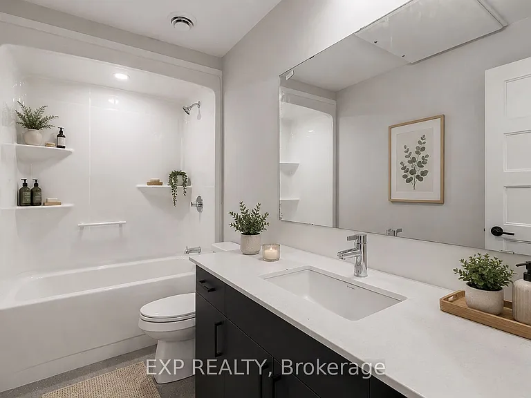 1089 Notre Dame St #5 — Photo 18