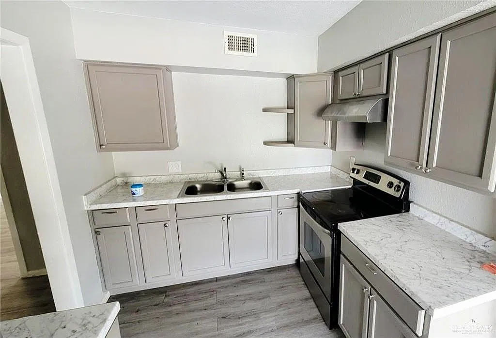 2 bed, 1.0 bath, 997 sqft, $850 — Photo 4