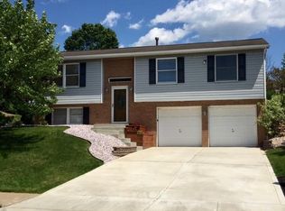 502 Meade Dr, Coraopolis, PA